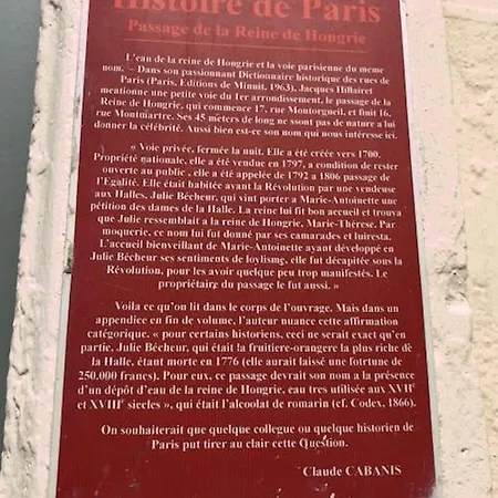 By Les Halles Pinault Museum Le Louvre Apartament Paryż