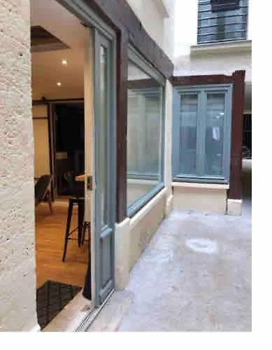 By Les Halles Pinault Museum Le Louvre