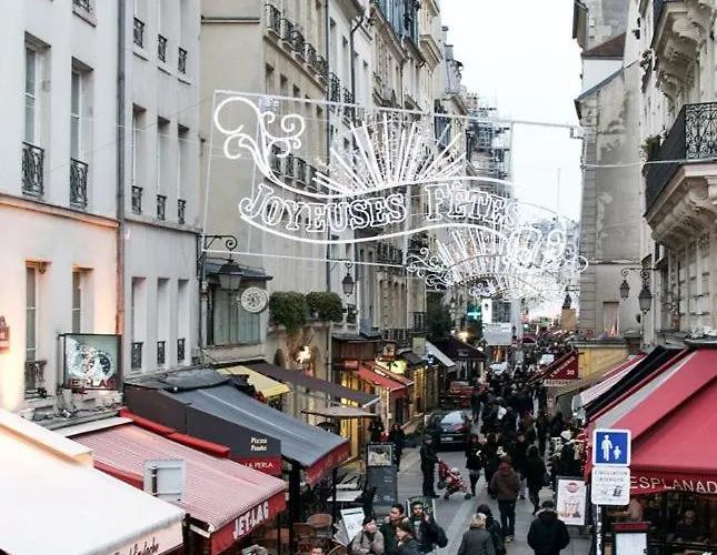 By Les Halles Pinault Museum Le Louvre Appartement *
