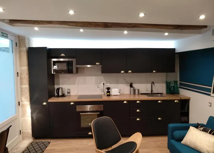 By Les Halles Pinault Museum Le Louvre Parijs